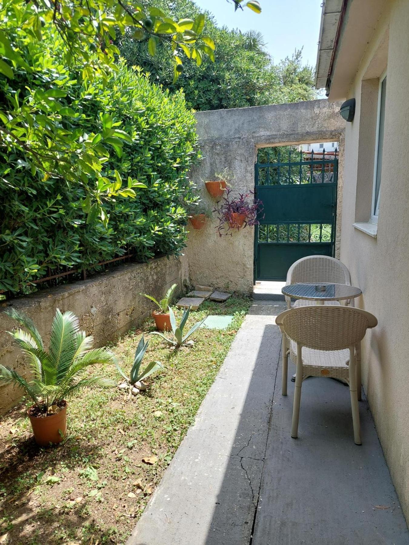 Garden Apartmant Near Sea Kotor Oda fotoğraf