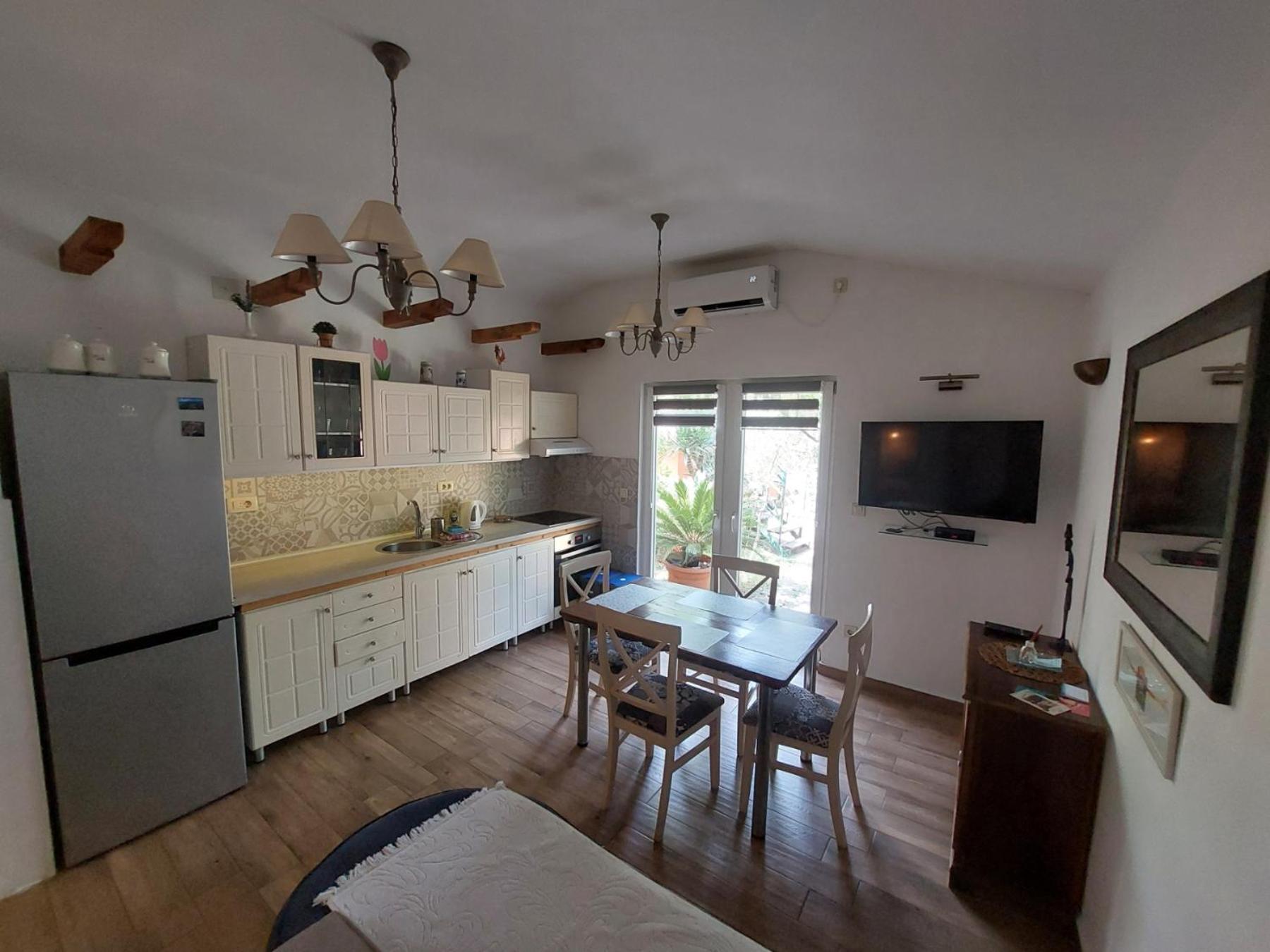 Garden Apartmant Near Sea Kotor Dış mekan fotoğraf
